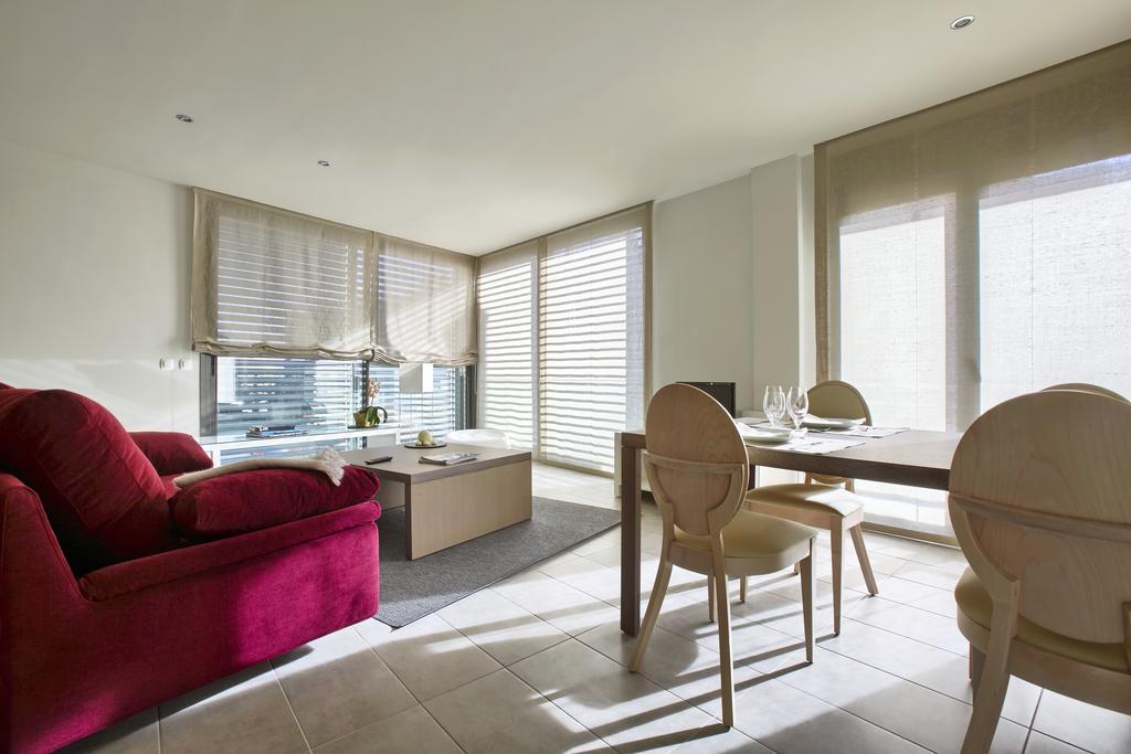 Apartaments Terraza Figueres Figueres  Bagian luar foto